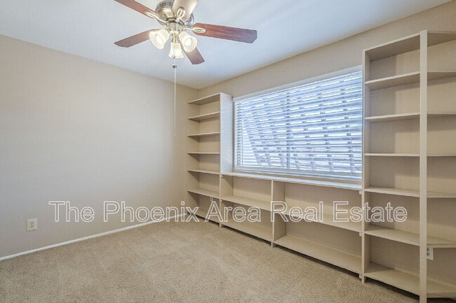 Building Photo - 1556 W Peralta Ave