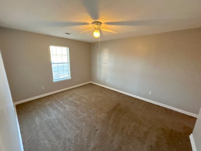 Building Photo - 286 Baltic St