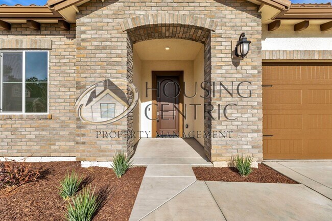 Building Photo - Exceptional Newer Construction Executive Rental in El Dorado Hills