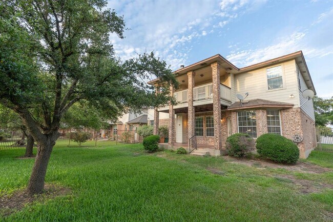 Building Photo - 10920 Quarry Oaks Trail