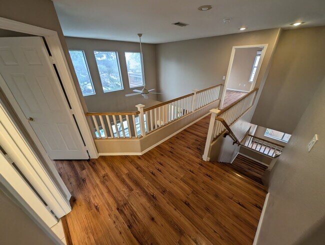 Building Photo - 10108 Oakmoor Pl