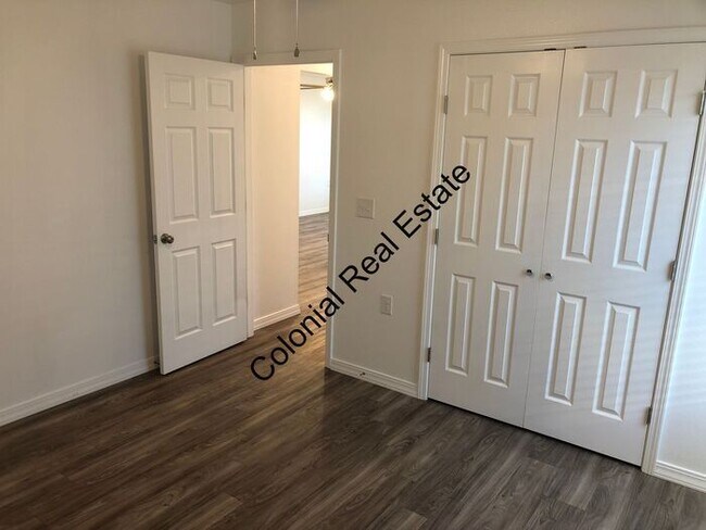 Building Photo - Modern 2 bedroom 2 bathroom apartment with...