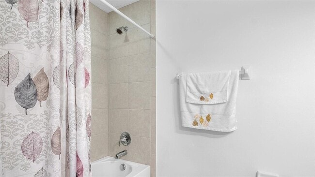 Building Photo - 304 NW 36th Ave