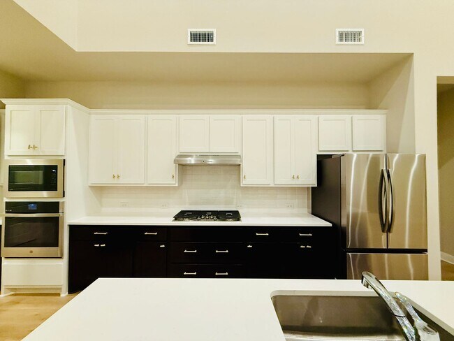 Building Photo - Comfort, Style & Community - All in This Gorgeous 2025 built 5BR Celina Home