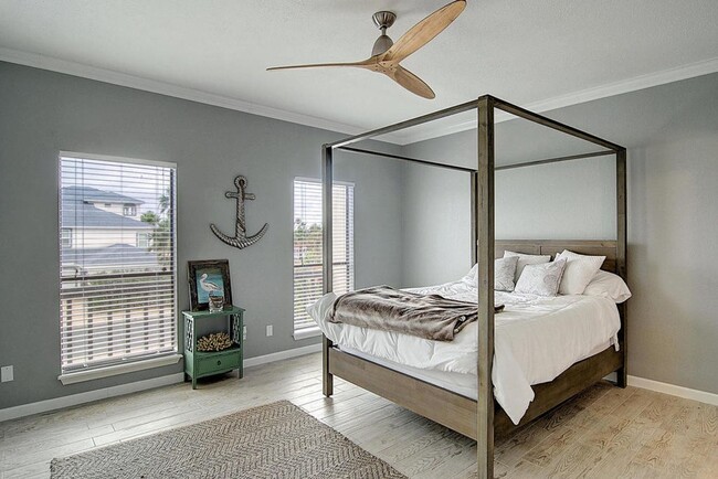 Building Photo - 15302 Bonasse Ct