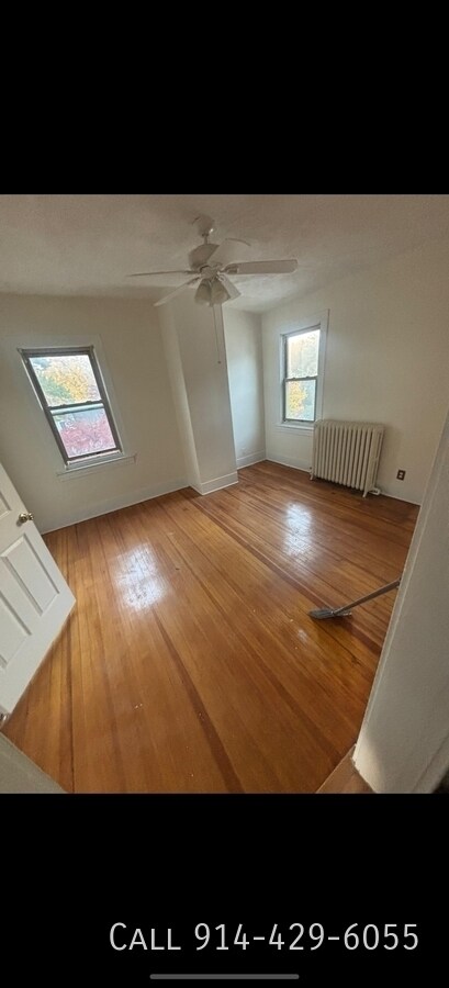 Primary Photo - 383 Ashford Ave