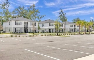 Building Photo - 11470 Oakfield Ct