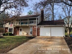 Building Photo - 733 Jares Ct