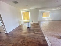 Building Photo - 501 Slayton Dr