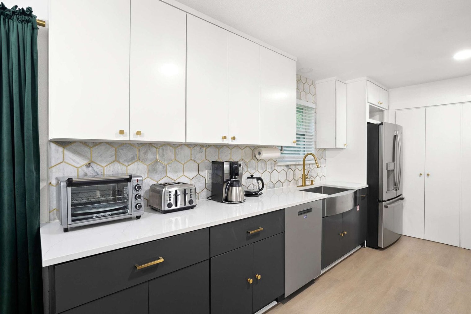 Building Photo - 7414 Authon Dr
