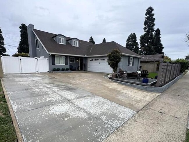 Primary Photo - Coming Soon! 5 Bedroom Gorgeous Home in Garden Grove