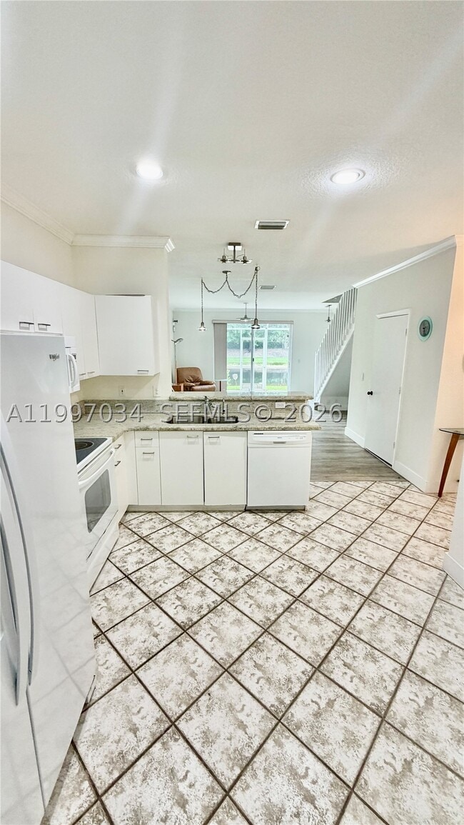 Building Photo - 2122 Pasa Verde Ln