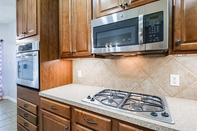 Building Photo - 24506 Screech Owl Ct