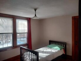 Building Photo - 116 Hampden St