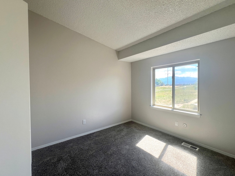 Building Photo - 3903 Smoke Tree Dr