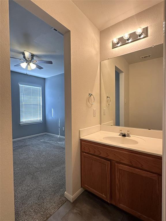 Building Photo - 722 Ranier Ln
