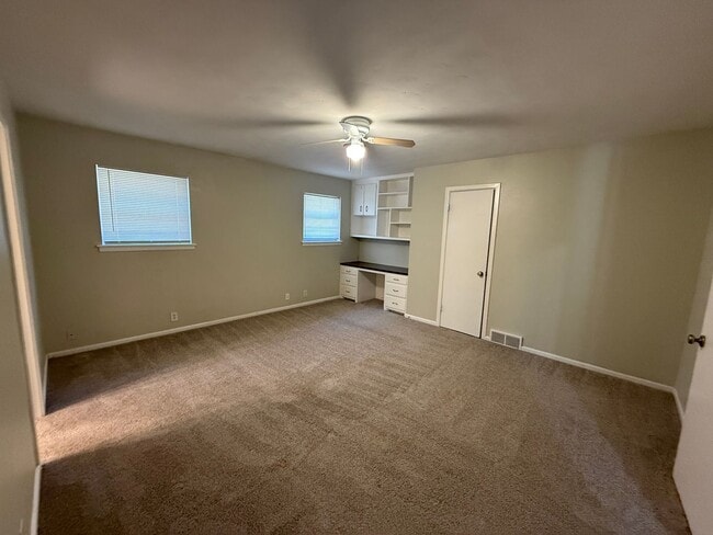 Building Photo - 3018 68th St