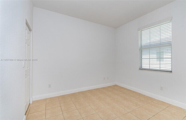 Building Photo - 11844 SW 26 St