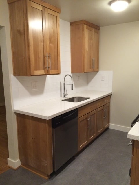 Building Photo - New 2BR Remodel Mid-Century University Par...