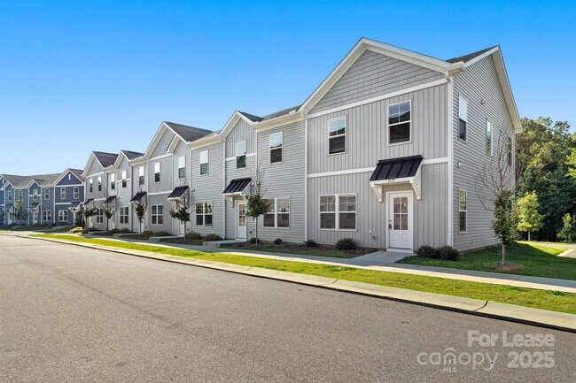 Building Photo - 117 Dogwood Vlg Trl