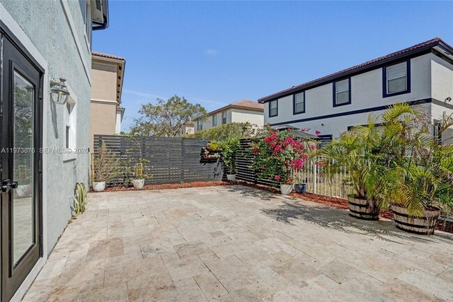 Building Photo - 847 NW 127th Ave