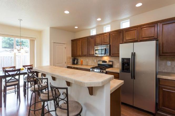 Building Photo - 16575 SE Windswept Waters Dr