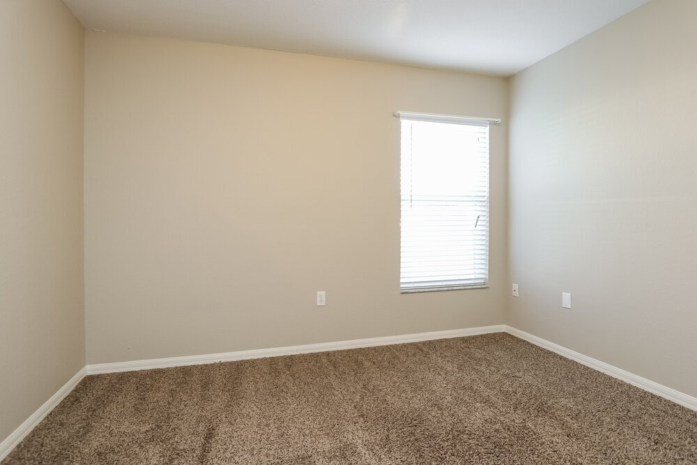 Building Photo - 5800 Driftwood Dr