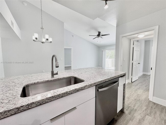 Building Photo - 677 SW 111th Ave