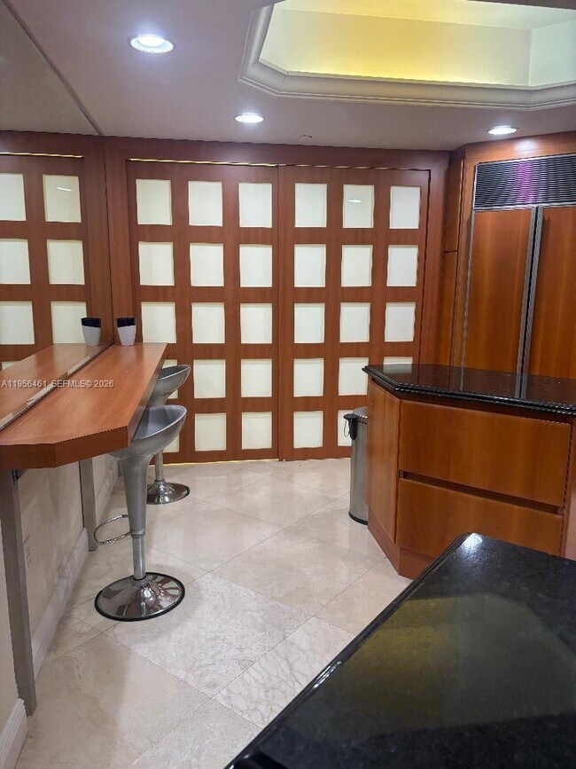 Building Photo - 9595 Collins Ave