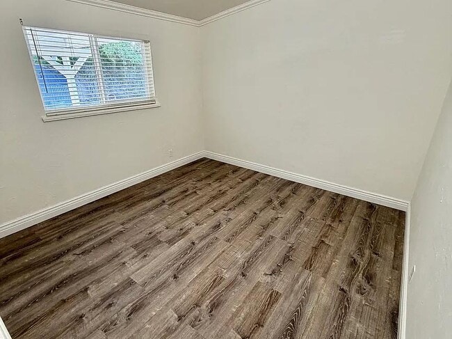 Building Photo - 2028 W Oldfield St