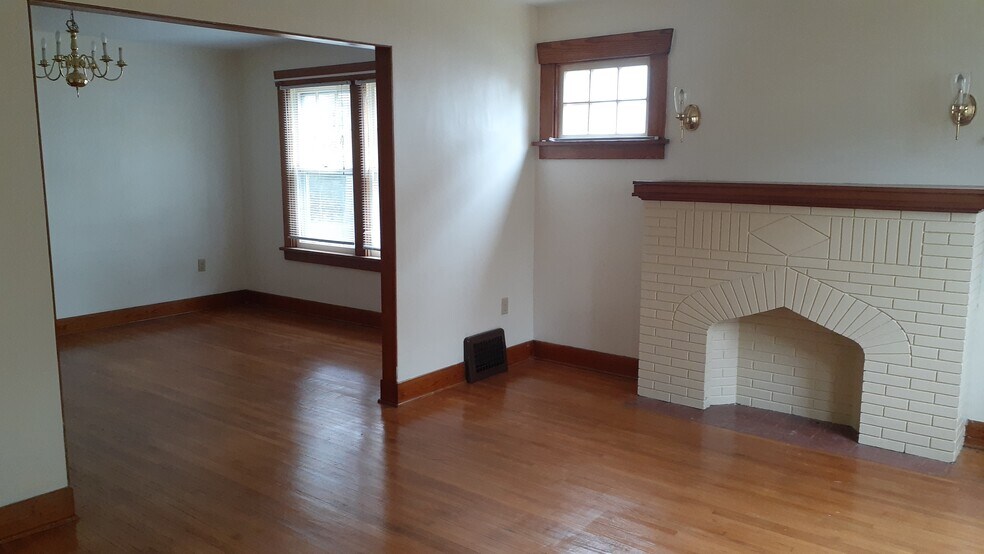 Living and Dining Rooms - 23 Union St