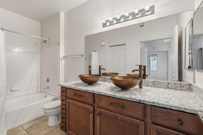 Building Photo - 1941 S Pierpont