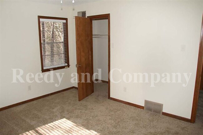 Building Photo - 6800 Old Brownsville Rd