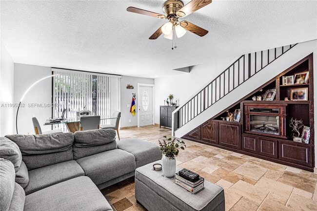 Building Photo - 1424 NW 113th Way