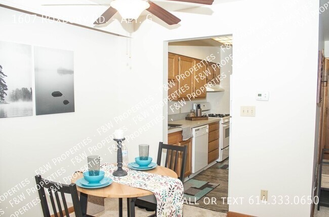 Building Photo - 1607 Roxbury Rd