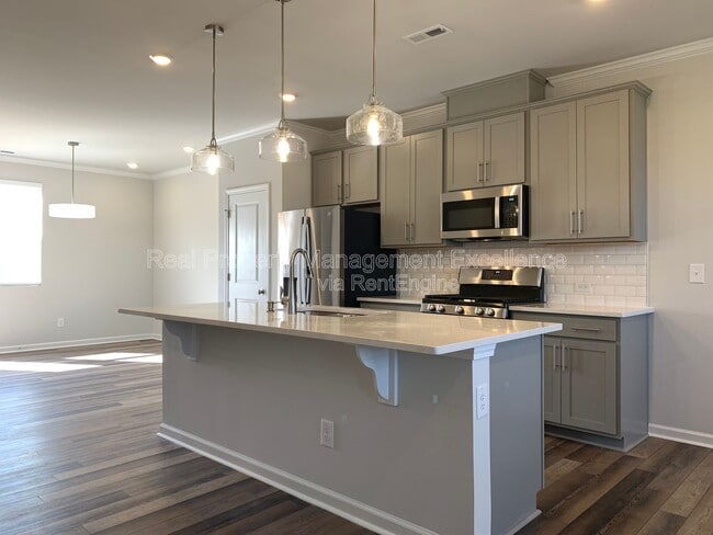 Building Photo - 473 Carolina Spgs Blvd