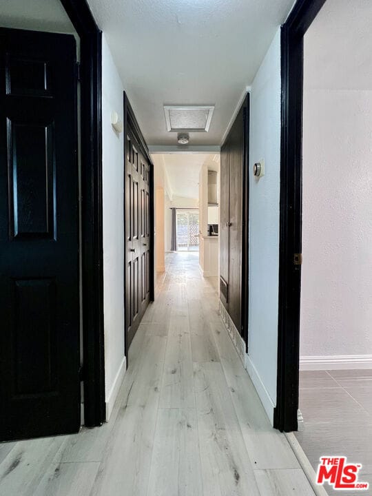 Building Photo - 848 W Irving Pl