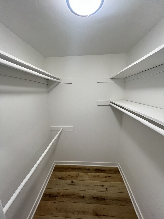 Interior Photo - Vernon Avenue Apartments