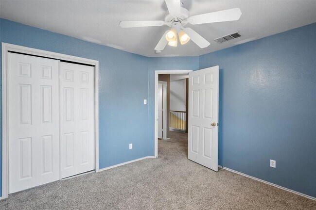 Building Photo - 693 Sampson