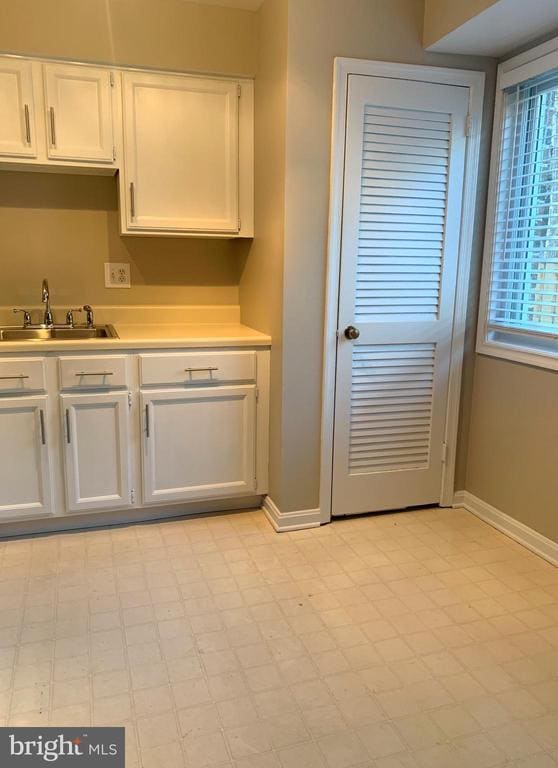 Building Photo - 738 N Wakefield St