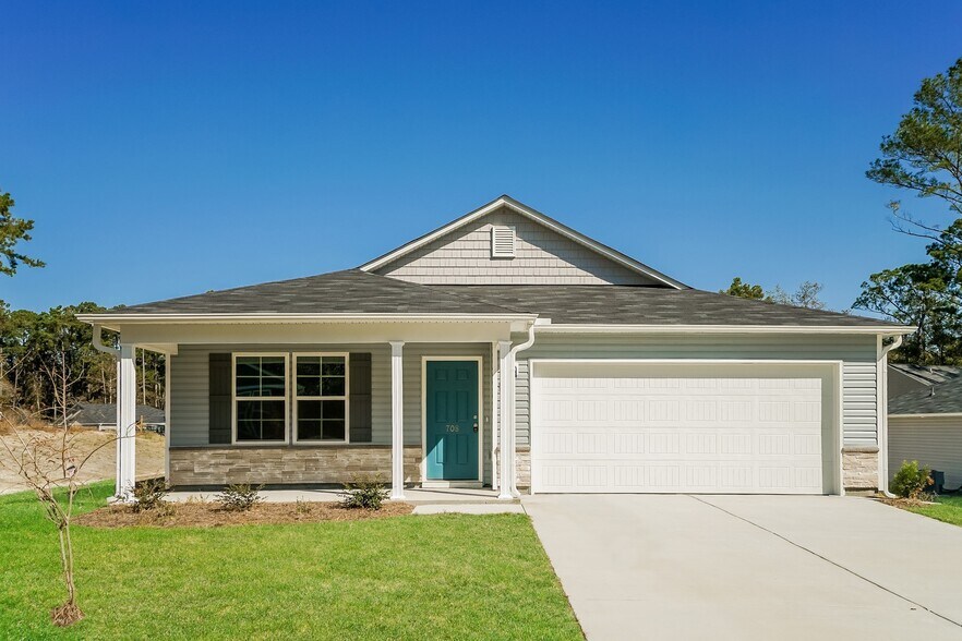 Primary Photo - 2498 Provence Dr SE