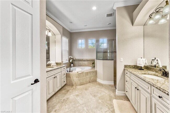 Building Photo - 9569 Siracusa Ct