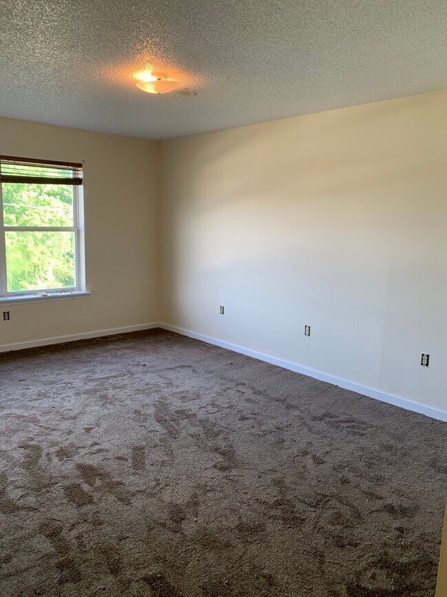 Building Photo - Duplex for Rent in Timberville
