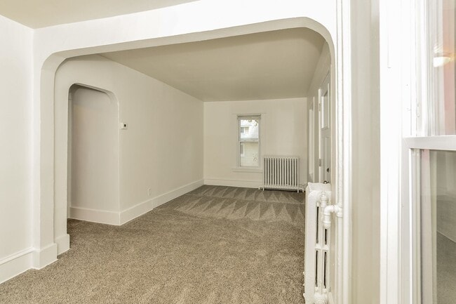 Building Photo - Newly Renovated Single Family Home - GREAT Mpls Location!