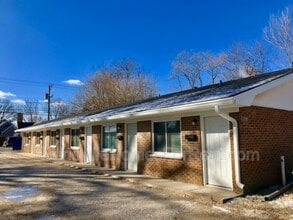 Building Photo - 1323 E Olive St