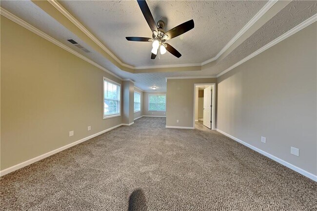 Building Photo - 903 Tucker Ln