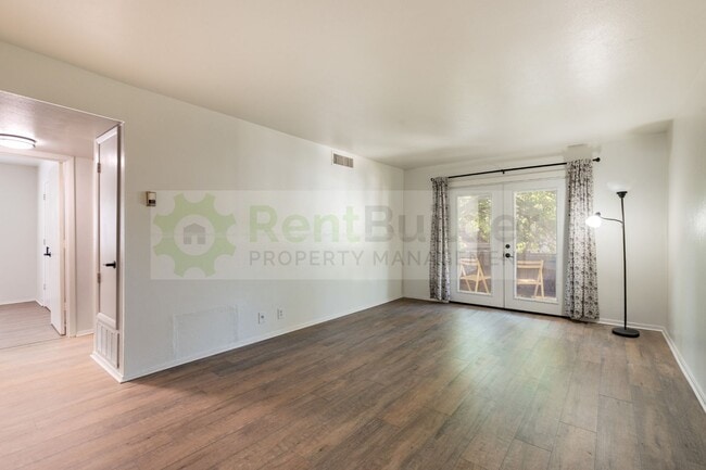 Building Photo - **ALL UTILITIES ARE INCLUDED!!  REDUCED PRICE FOR MAY!