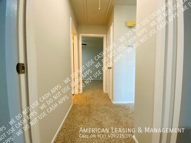 Building Photo - 971 Park Meadow Dr