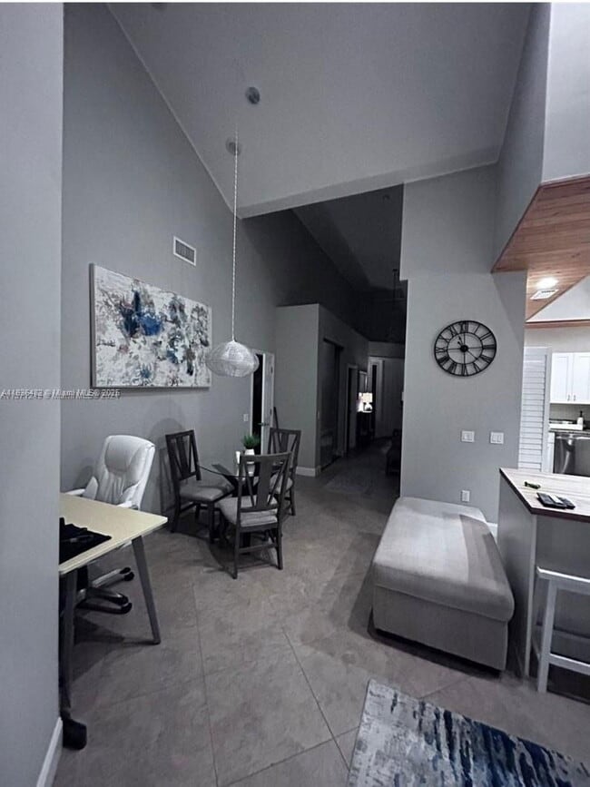 Building Photo - 51 N Lakeshore Dr