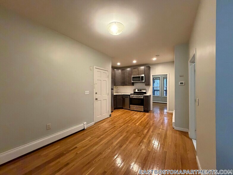 Building Photo - 345 Meridian St